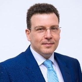 Dr Stamatios Karavolos, BSc, MBBS, MD, MRCOG Portrait